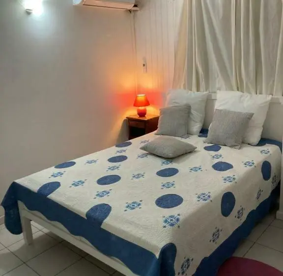 اتاق استاندارد با چشمانداز باغ, Maison Jean