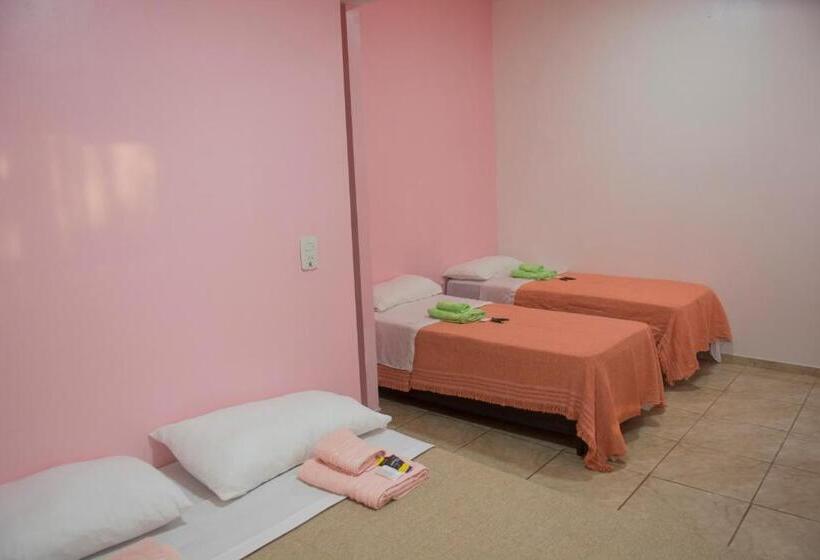 غرفة عائلية, Caminito Del Iguazu