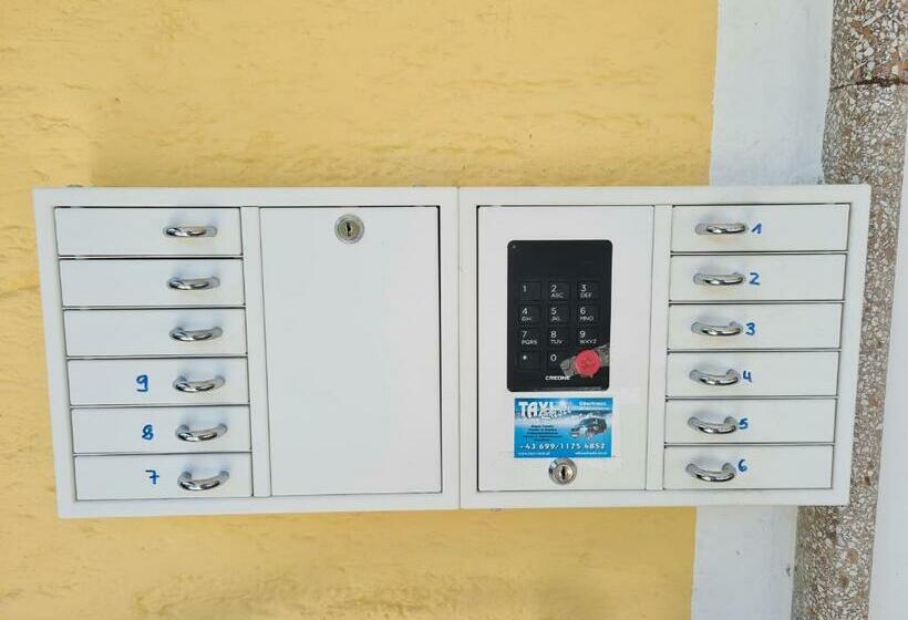 Номер Basic, B&b Hallstatt Lake   Self Check In