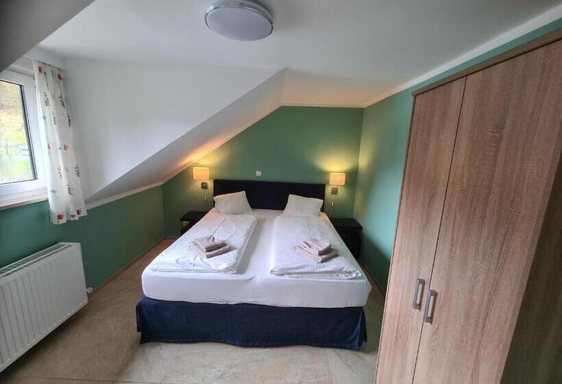 Четырехместный Номер Стандарт, B&b Hallstatt Lake   Self Check In