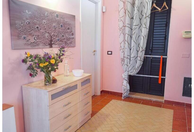 تختخواب در اتاق مشترک, Eco Hostel Vela Vega