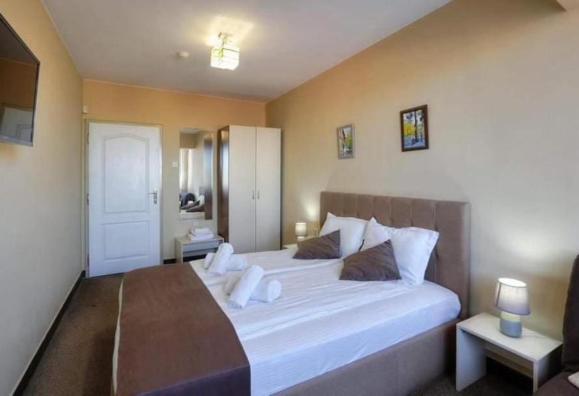 디럭스 룸, The White House Plovdiv