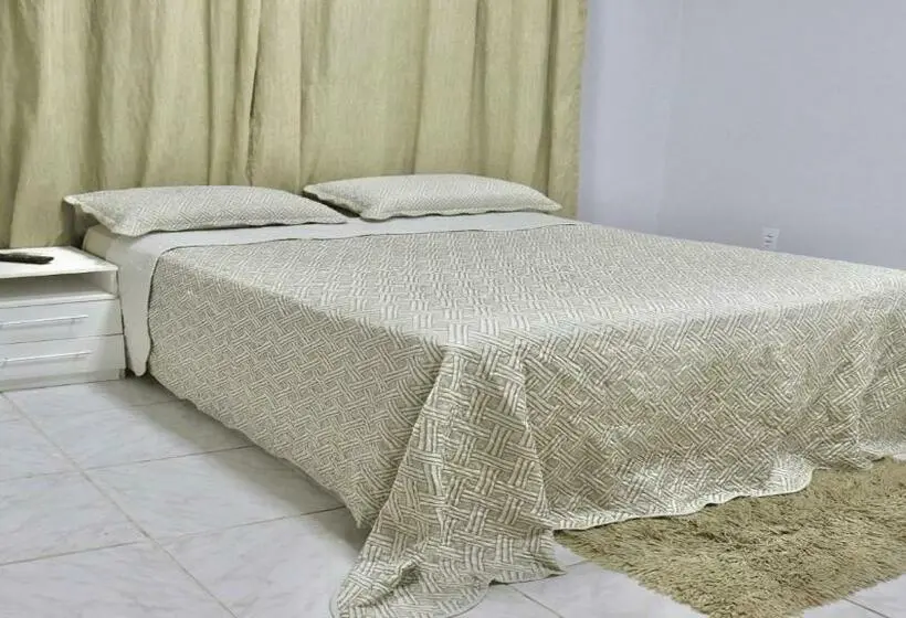 バス共有のスタンダードルーム, Residencial Manaus  Flores