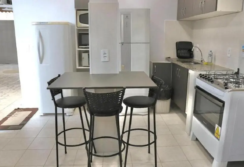 バス共有のスタンダードルーム, Residencial Manaus  Flores