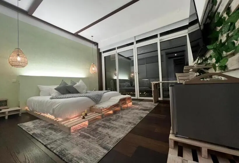 デラックスルーム, Sukha Resort