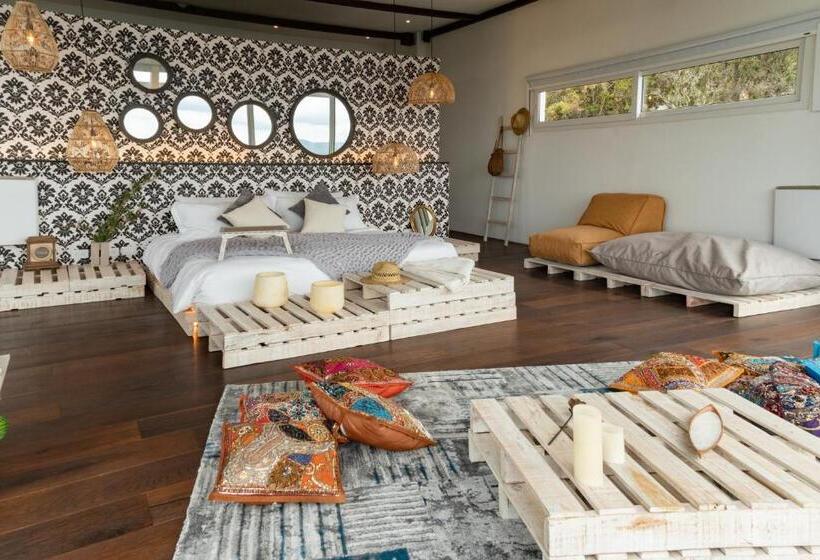 جناح ديلوكس, Sukha Resort