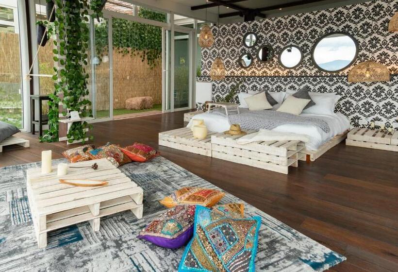 جناح ديلوكس, Sukha Resort