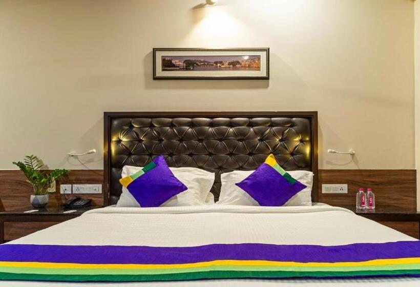 Quarto Superior, Treebo Premium Baramasi By Jai Club Prime