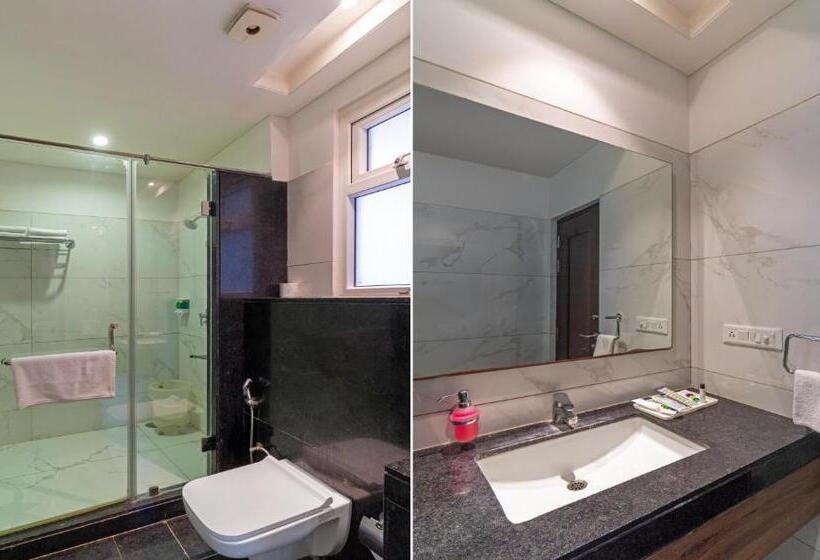 Quarto Superior, Treebo Premium Baramasi By Jai Club Prime