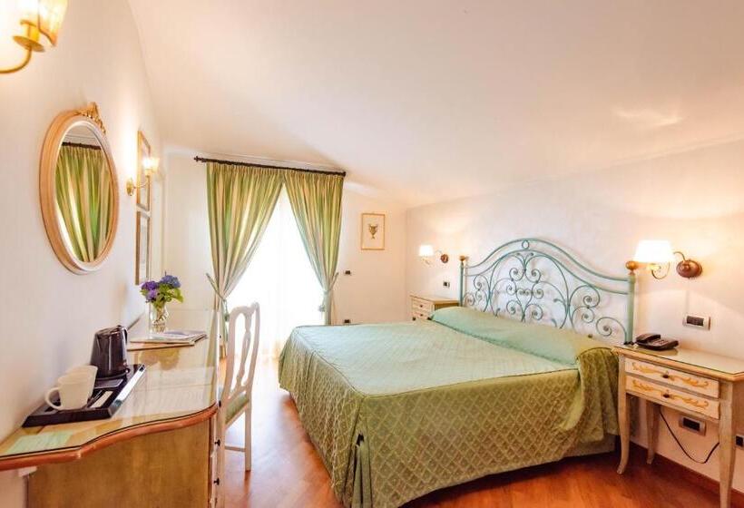 豪华海景房, Belvedere