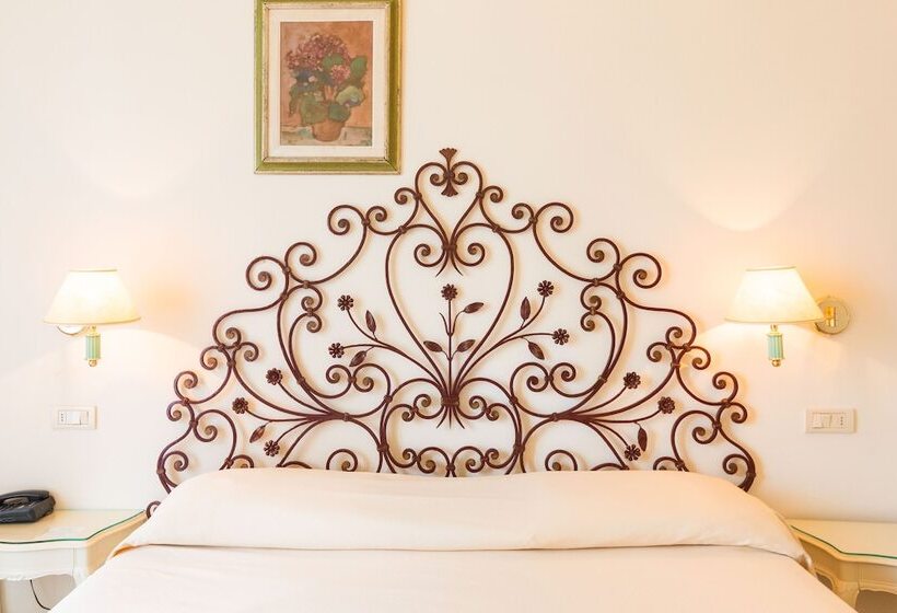 高级大房间, Belvedere