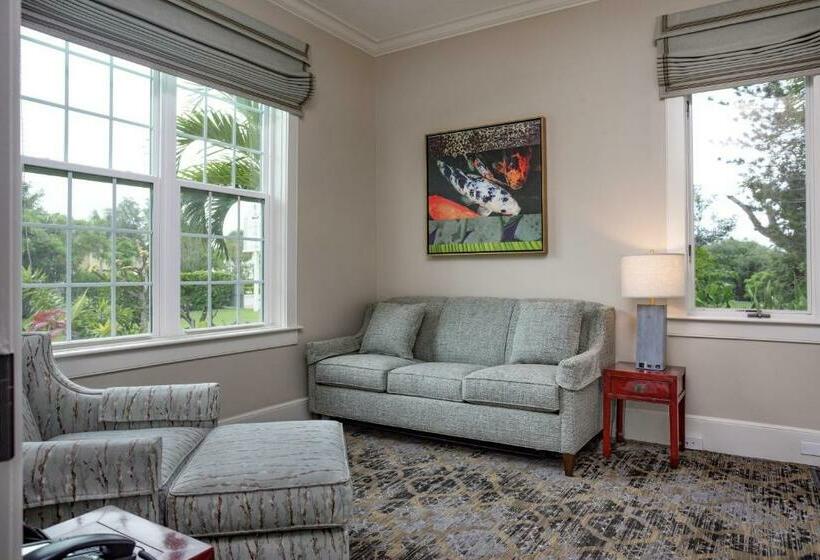 جناح غرفتين نوم, Shangrila Springs