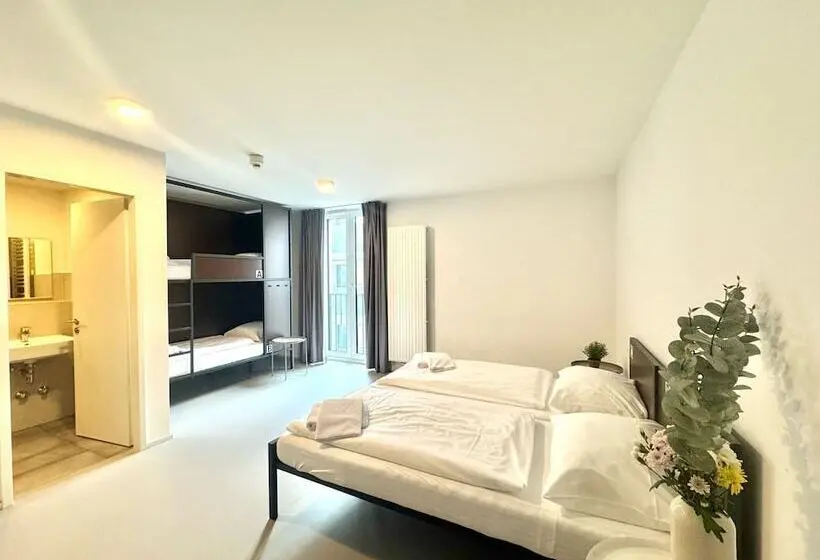 اتاق خانوادگی, AR City Hotel Berlin