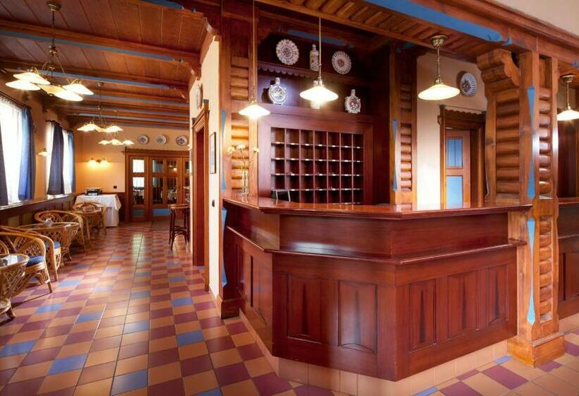 标准单人间, Jestřabí