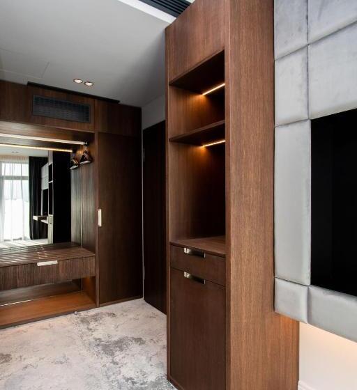 شقة غرفة واحدة ذات إطلالة, Vila Avy