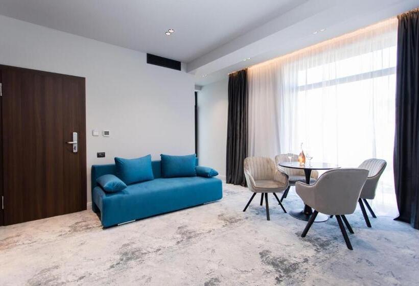 شقة غرفة واحدة ذات إطلالة, Vila Avy