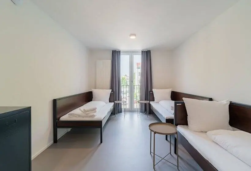 اتاق استاندارد سه نفره, AR City Hotel Berlin