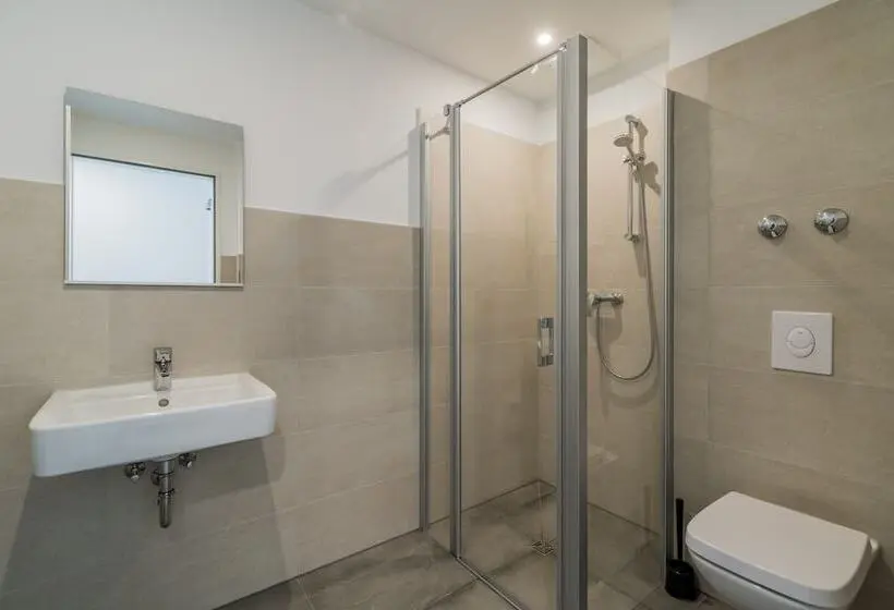 اتاق استاندارد سه نفره, AR City Hotel Berlin