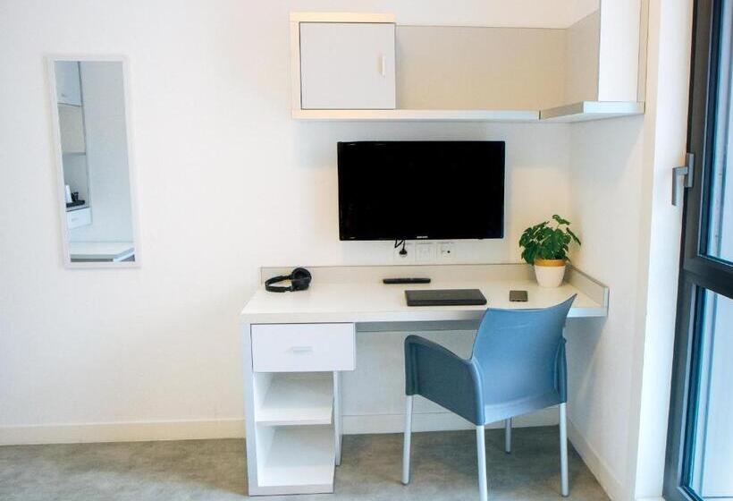 استودیوی استاندارد, Twenty Business Flats Lille Grand Stade