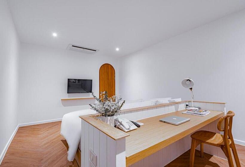 סוויטת ג'וניור עם מרפסת, Casa 33 Hatyai