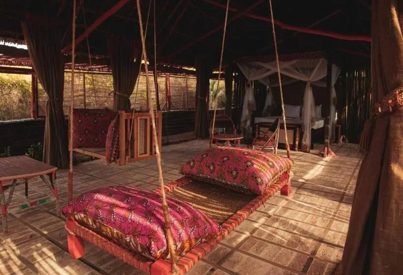 بانگلوی استاندارد با چشم‌انداز دریا, Kizingo Beach Eco Lodge