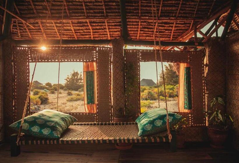 بانگلوی استاندارد با چشمانداز دریا, Kizingo Beach Eco Lodge