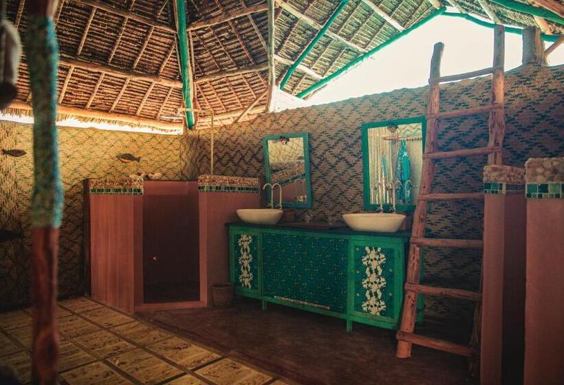 بانگلوی لوکس, Kizingo Beach Eco Lodge