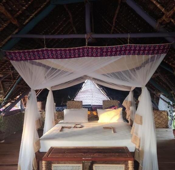 بانگلوی لوکس, Kizingo Beach Eco Lodge