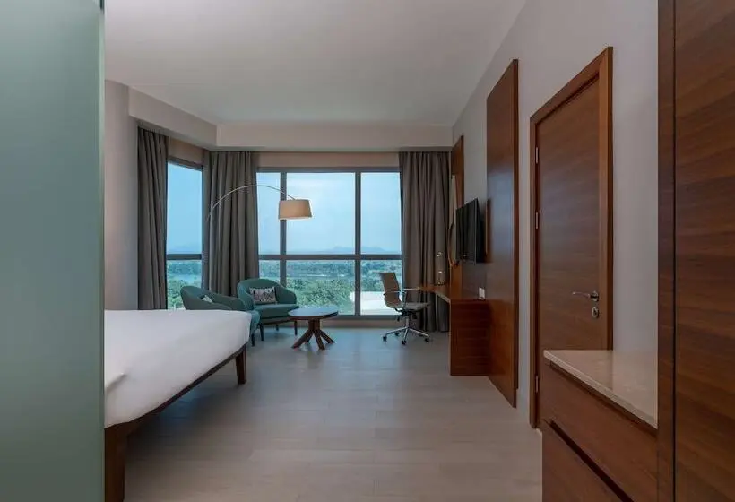 اتاق اجرایی, Radisson Blu Hotel, Juba