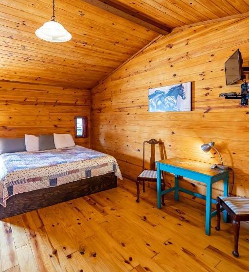 Студио Стандарт Кровать Кинг, The Historic Leakey Inn