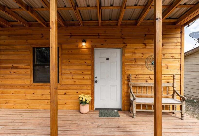 스탠다드 룸 킹사이즈 침대, The Historic Leakey Inn