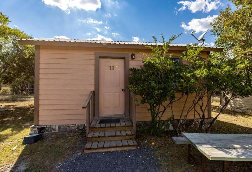 4인용 스탠다드 룸, The Historic Leakey Inn