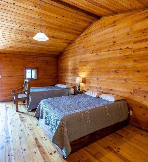 스탠다드 룸, The Historic Leakey Inn