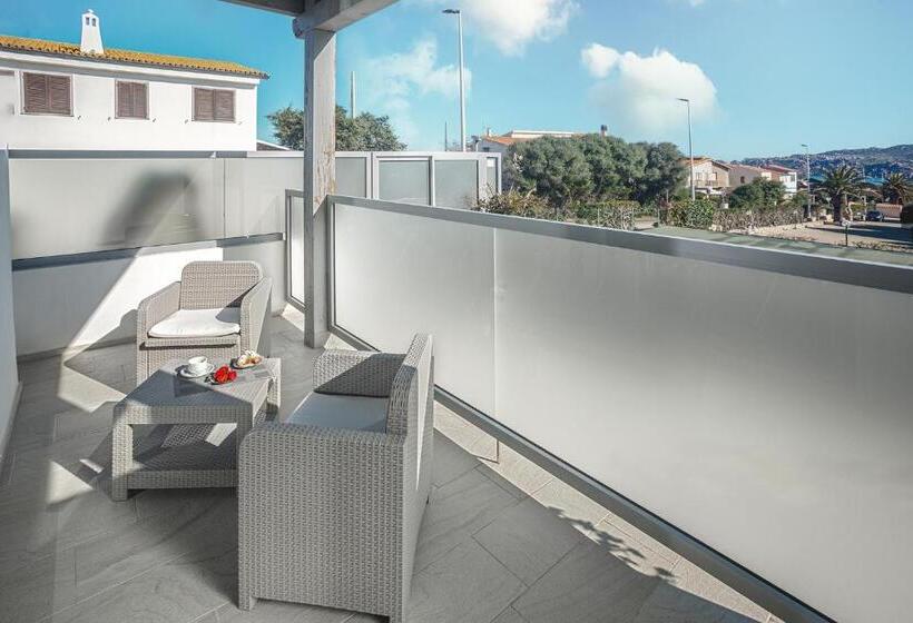 اتاق استاندارد با تخت بزرگ, Capotesta Luxury Rooms