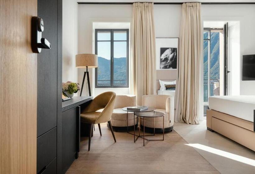 סוויטת ג'וניור נוף לאגם, Musa Lago Di Como