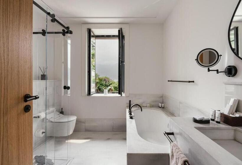 סוויטת ג'וניור םע נוף, Musa Lago Di Como