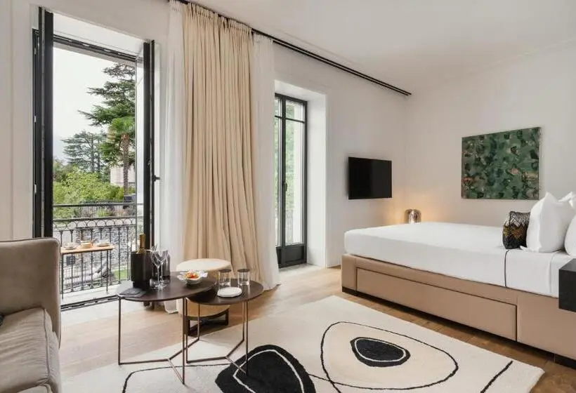 景色の見えるジュニアスイート, Musa Lago Di Como