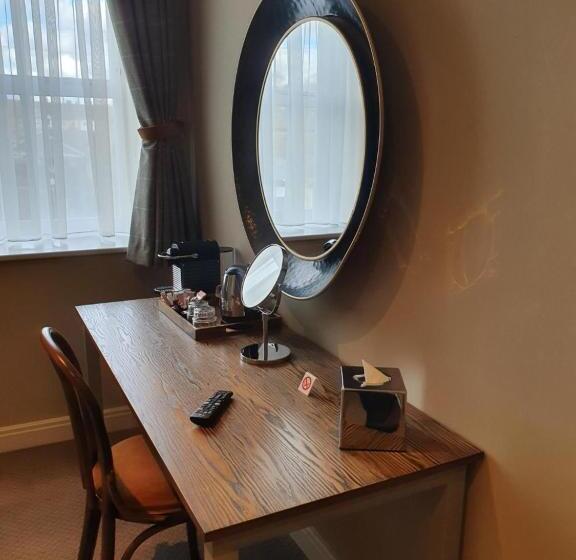 غرفة قياسية, Old Swan