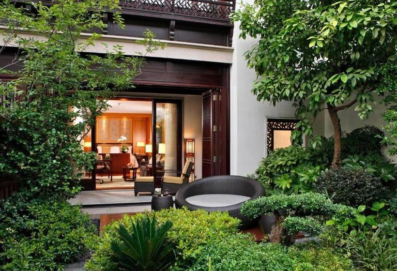 テラス付きスタンダードルーム, Four Seasons Hotel Hangzhou At West Lake