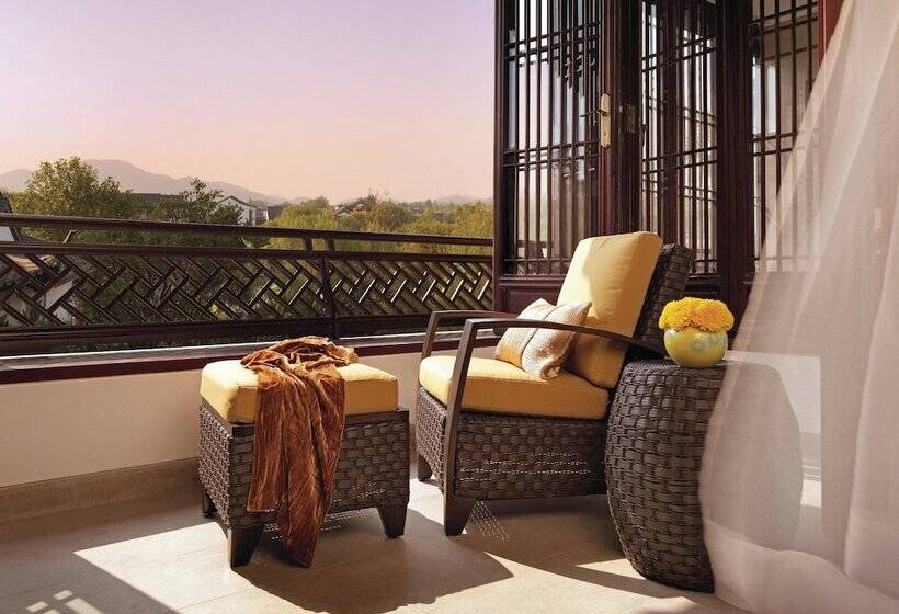 חדר פרמיום, Four Seasons Hotel Hangzhou At West Lake