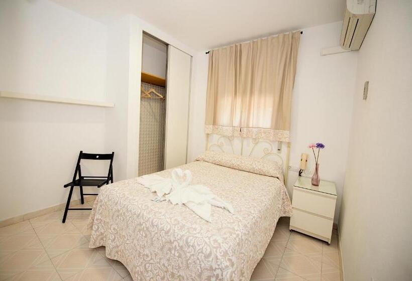 Habitació Estàndard, Hostal Avenida