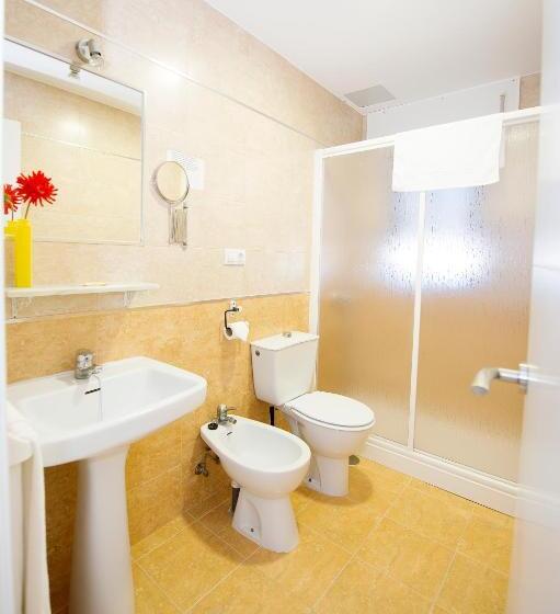 Habitació Estàndard, Hostal Avenida