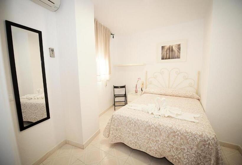 Habitació Estàndard, Hostal Avenida