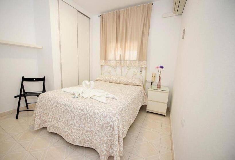 Habitació Estàndard, Hostal Avenida