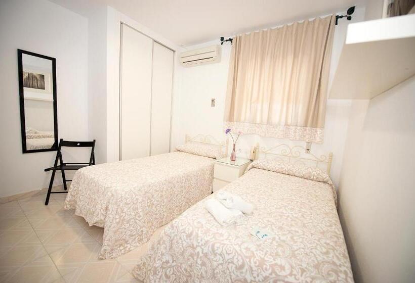 Habitació Estàndard, Hostal Avenida