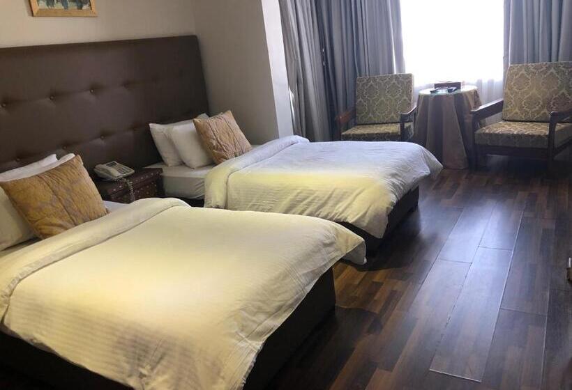 اتاق استاندارد, Gondola Hotel & Suites