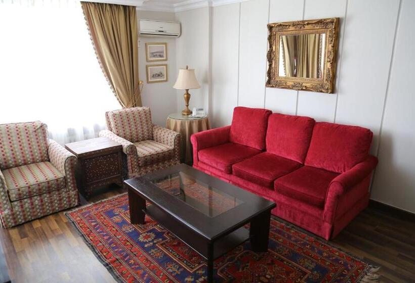 سوییت لوکس, Gondola Hotel & Suites