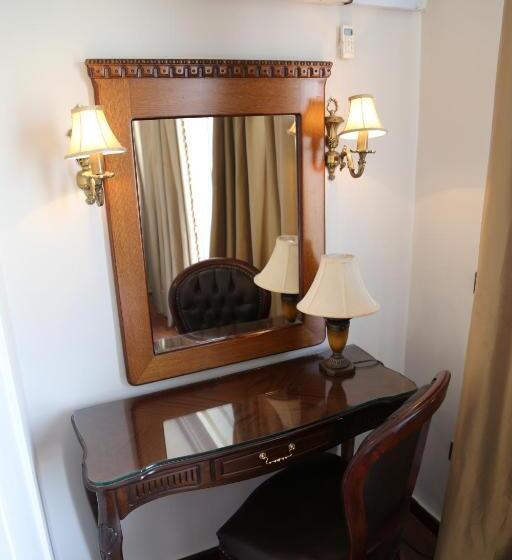 Suite with Terrace, Gondola Hotel & Suites