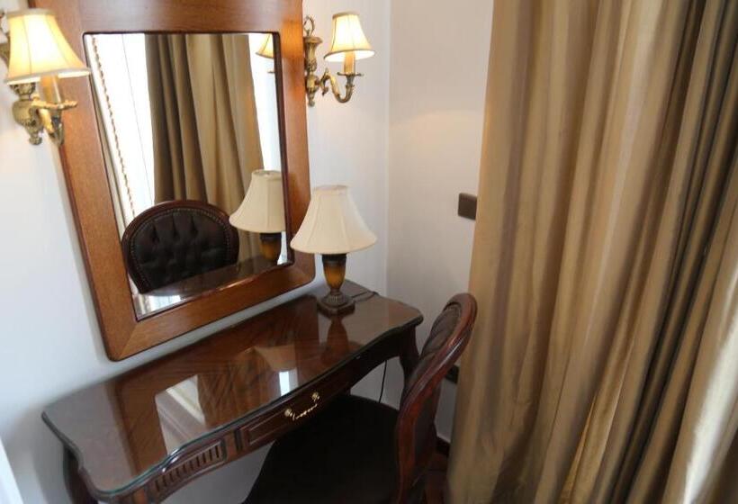 Suite with Terrace, Gondola Hotel & Suites