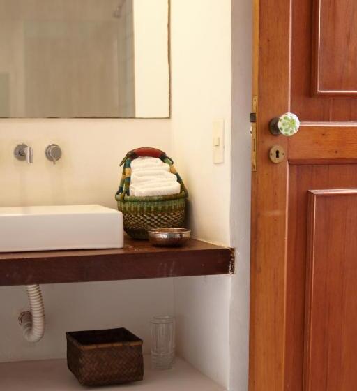 سوییت جونیور, Mama Ruisa Boutique